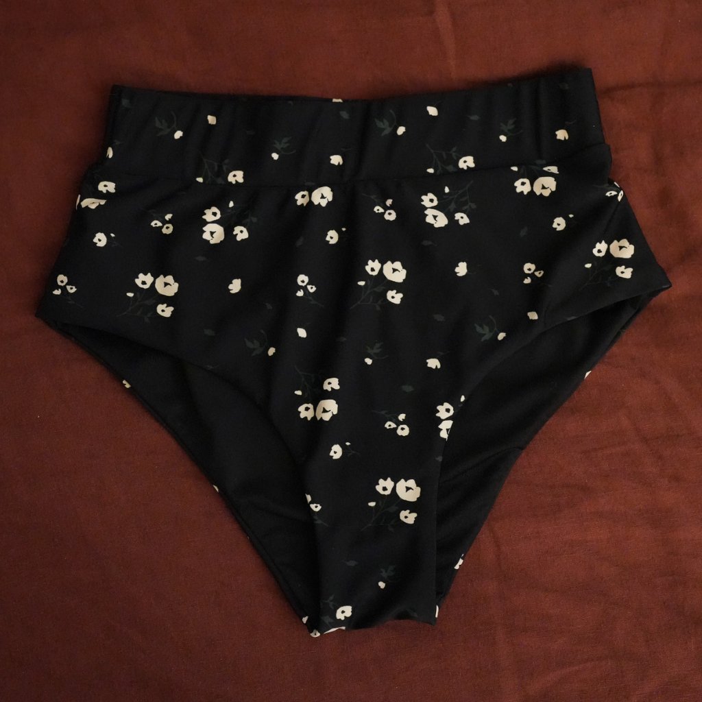 Geode Swimwear Black High-Waisted Daisy Bottoms — image 7 of 8